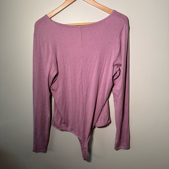 Babaton blush  long sleeve bodysuit L - Picture 4 of 6